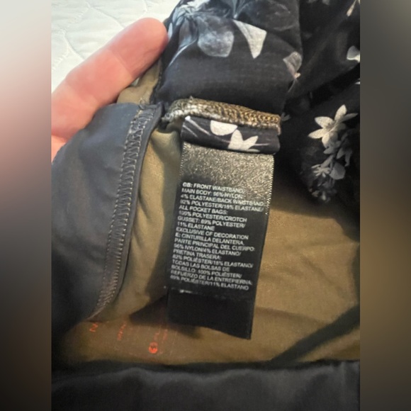 North Face pants - Picture 3 of 7